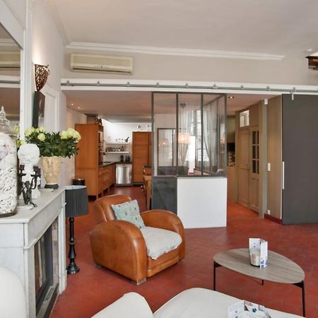 Charming And Large Duplex Flat With Beautiful Terrace In Avignonアパートメント エクステリア 写真