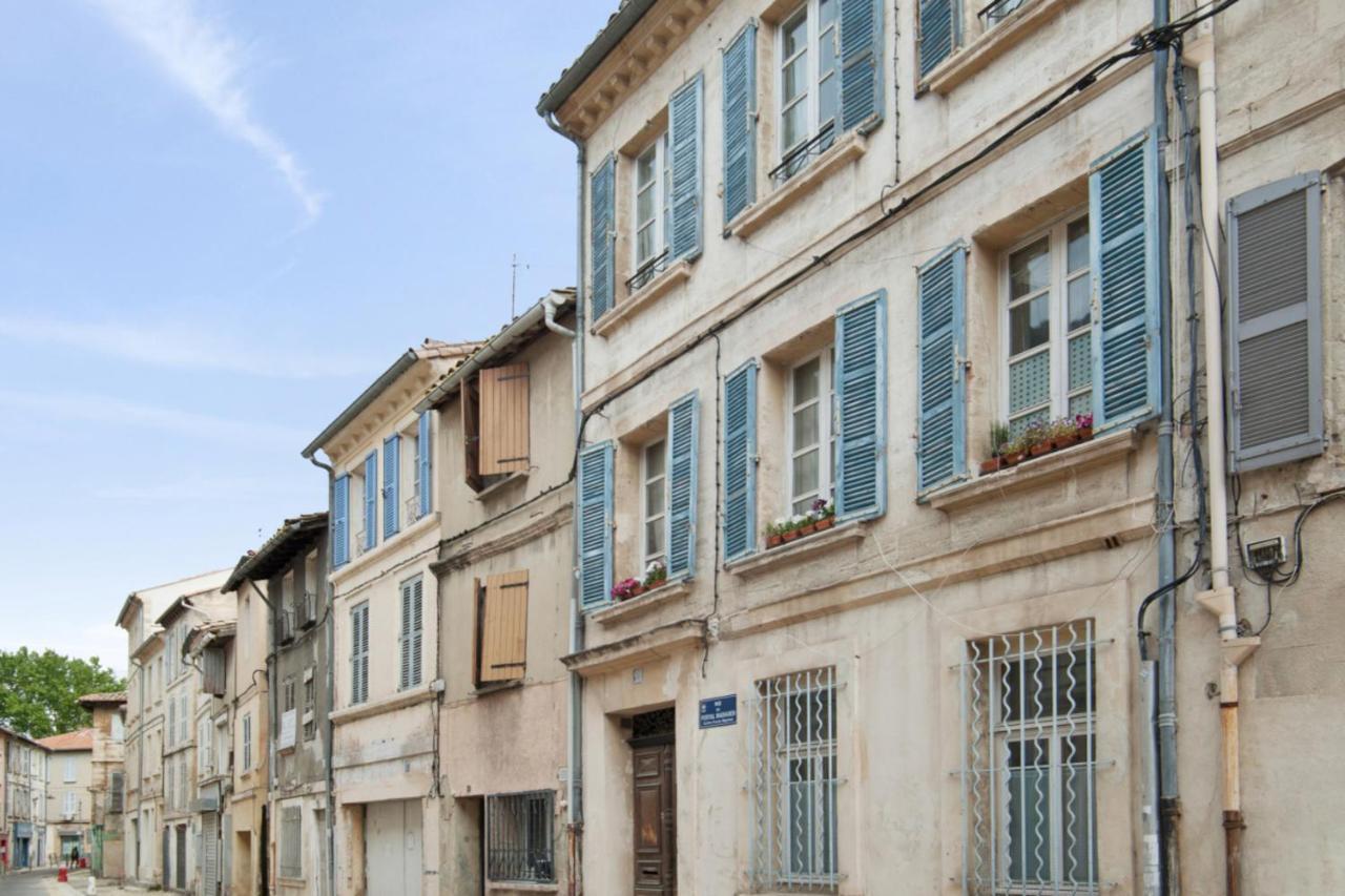 Charming And Large Duplex Flat With Beautiful Terrace In Avignonアパートメント エクステリア 写真